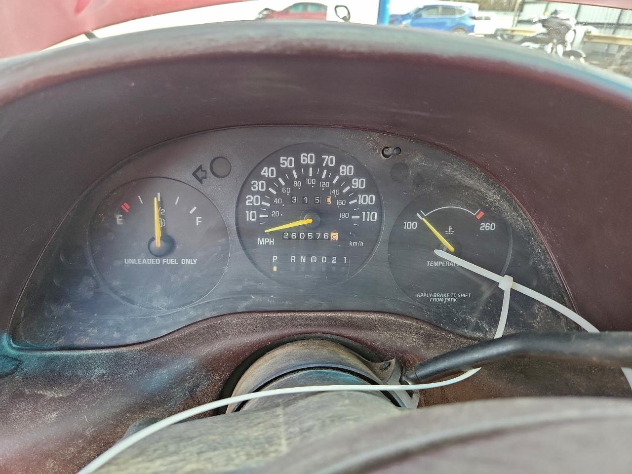 1995 Chevrolet Lumina Red vin: 2G1WL52MXS9263550