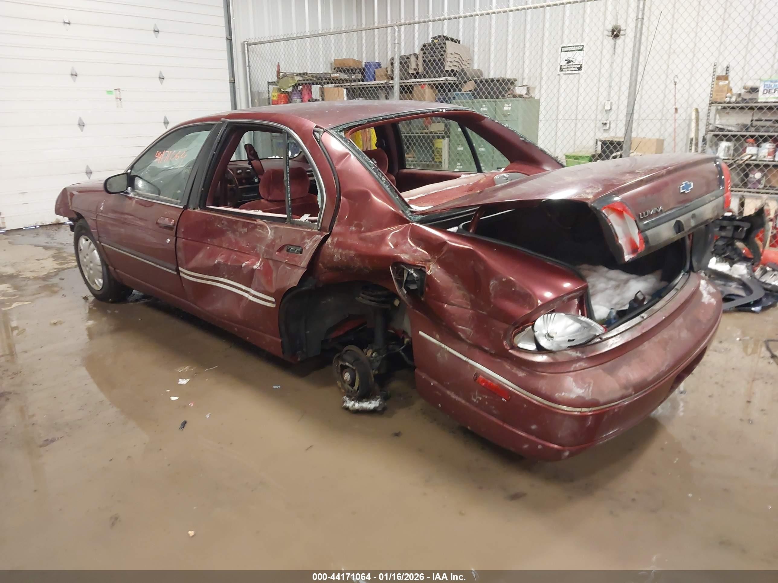 1996 Chevrolet Lumina   Red vin: 2G1WL52MXT1112224