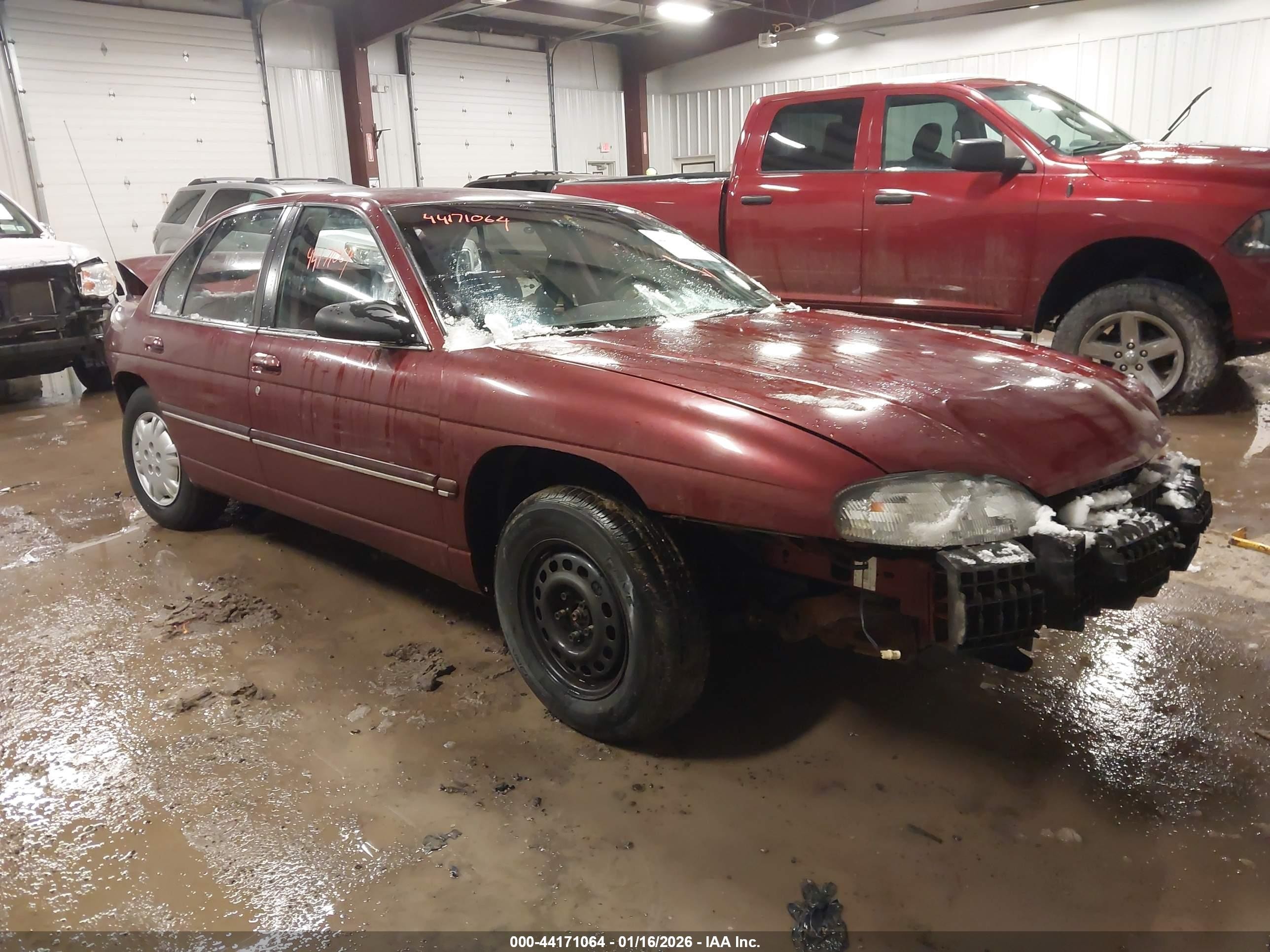 1996 Chevrolet Lumina   Red vin: 2G1WL52MXT1112224
