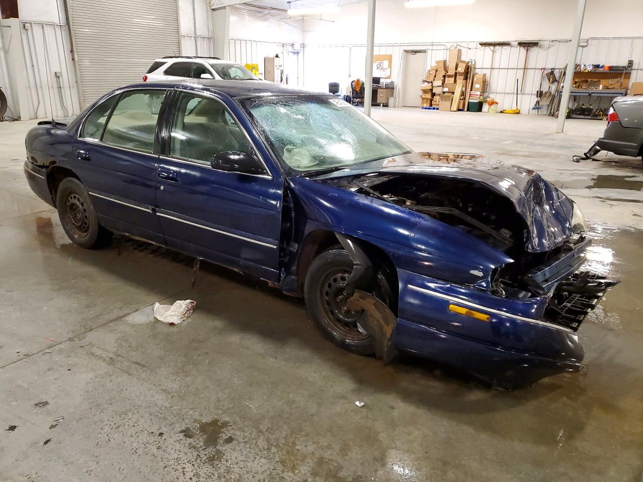 1998 Chevrolet Lumina Base Blue vin: 2G1WL52MXW9203645