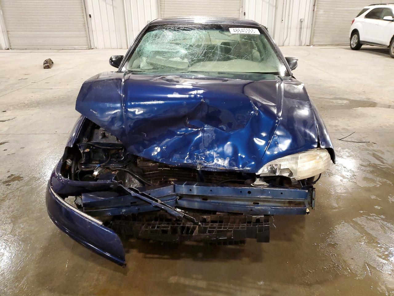 1998 Chevrolet Lumina Base Blue vin: 2G1WL52MXW9203645