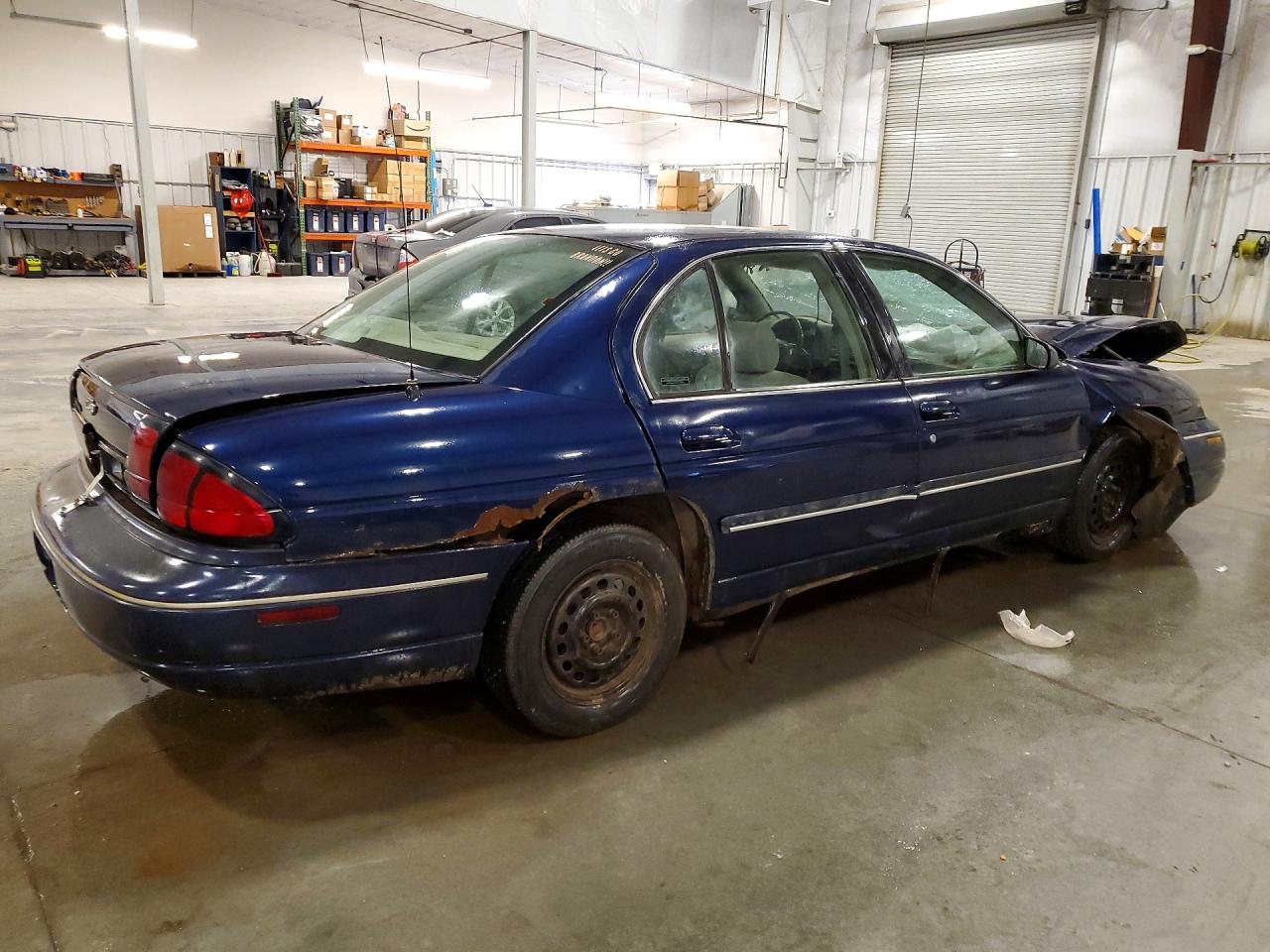 1998 Chevrolet Lumina Base Blue vin: 2G1WL52MXW9203645