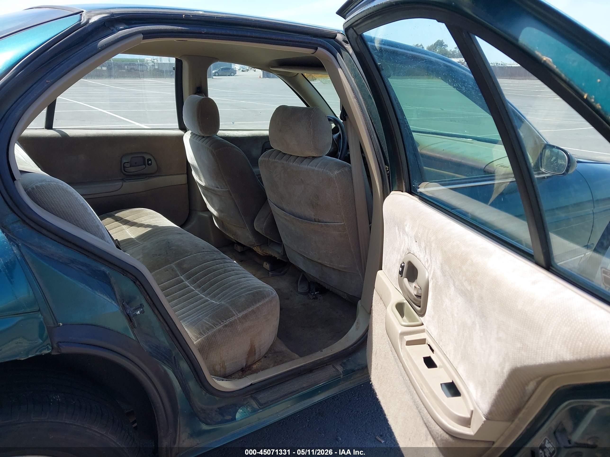1998 Chevrolet Lumina   Green vin: 2G1WL52MXW9314843