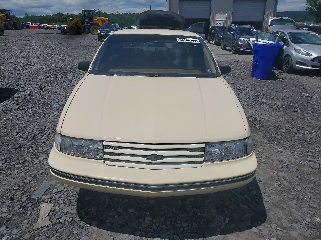 1991 Chevrolet Lumina Beige vin: 2G1WL54T0M9114247