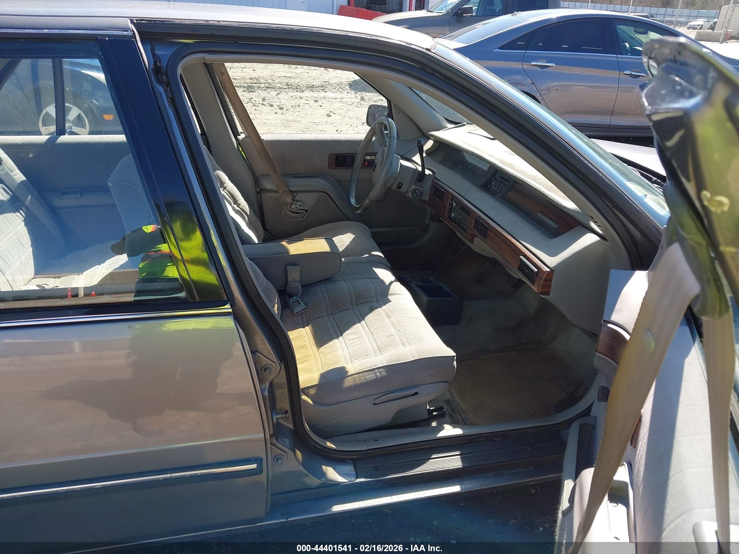 1993 Chevrolet Lumina   Gray vin: 2G1WL54T3P1134768