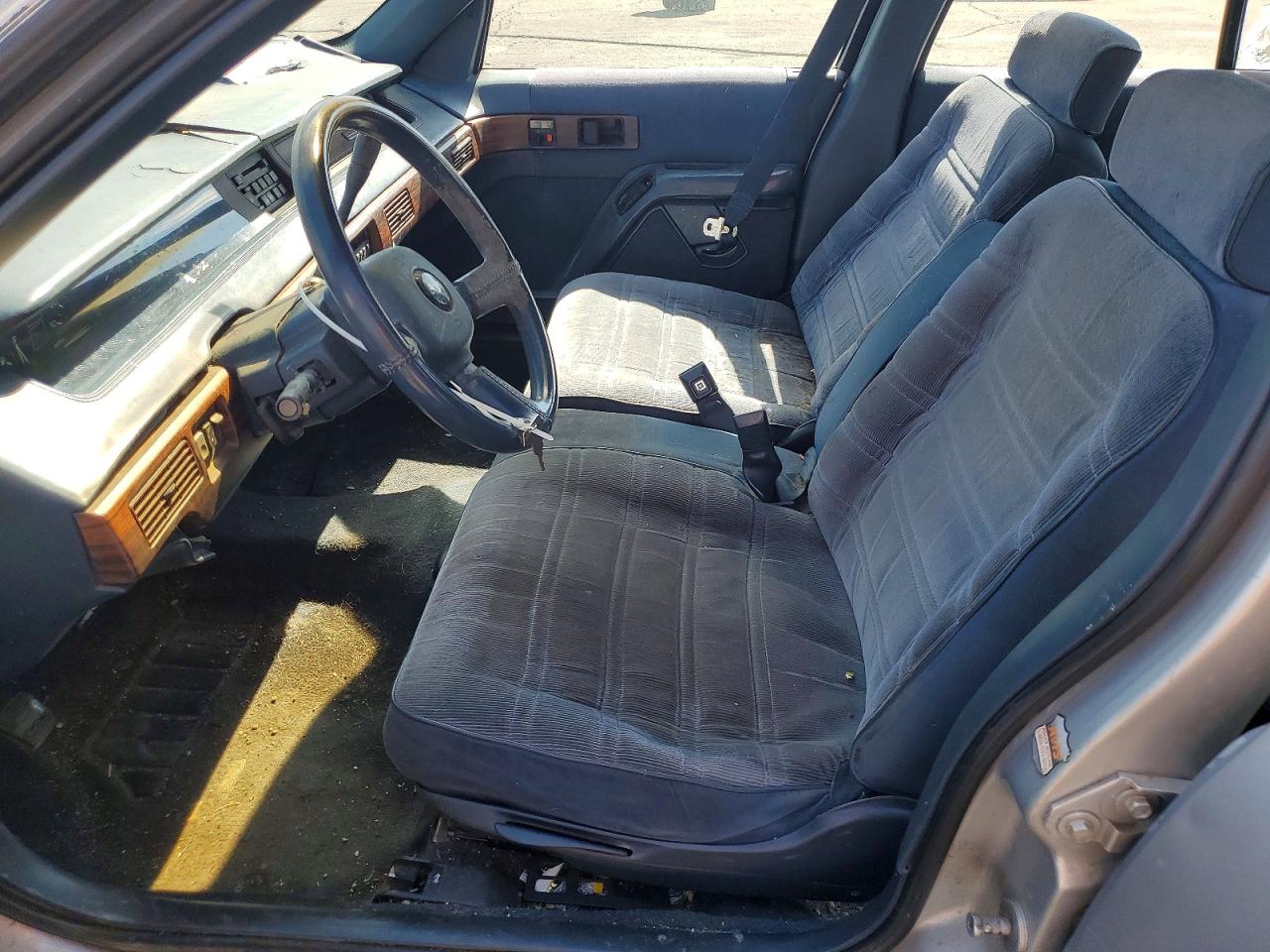 1992 Chevrolet Lumina Silver vin: 2G1WL54T5N1147714