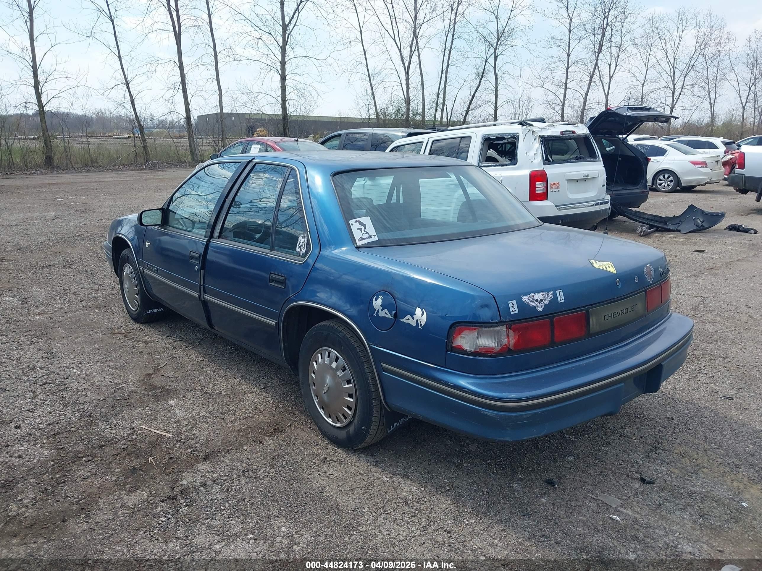 1990 Chevrolet Lumina   Blue vin: 2G1WL54T6L1177740