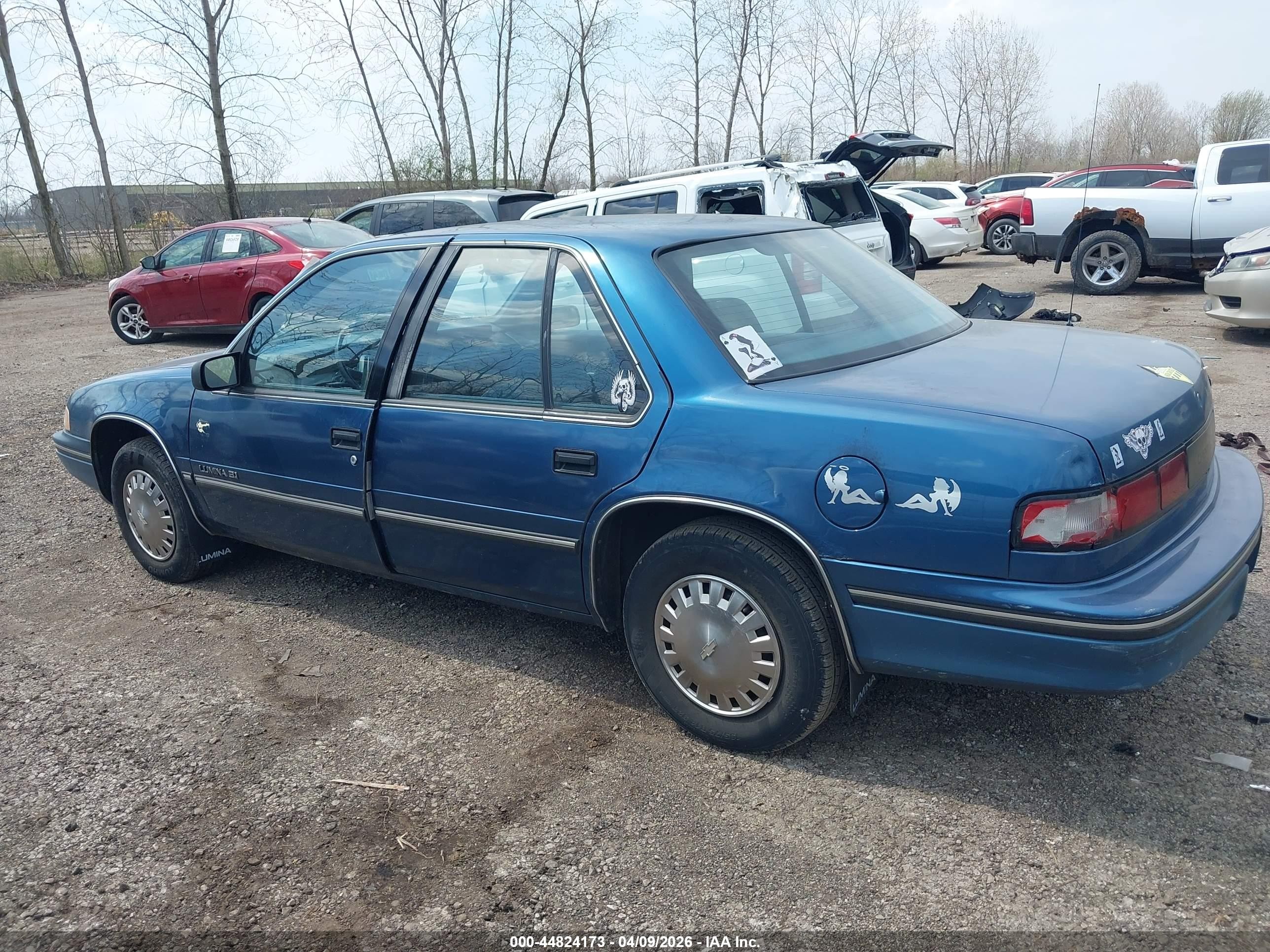 1990 Chevrolet Lumina   Blue vin: 2G1WL54T6L1177740