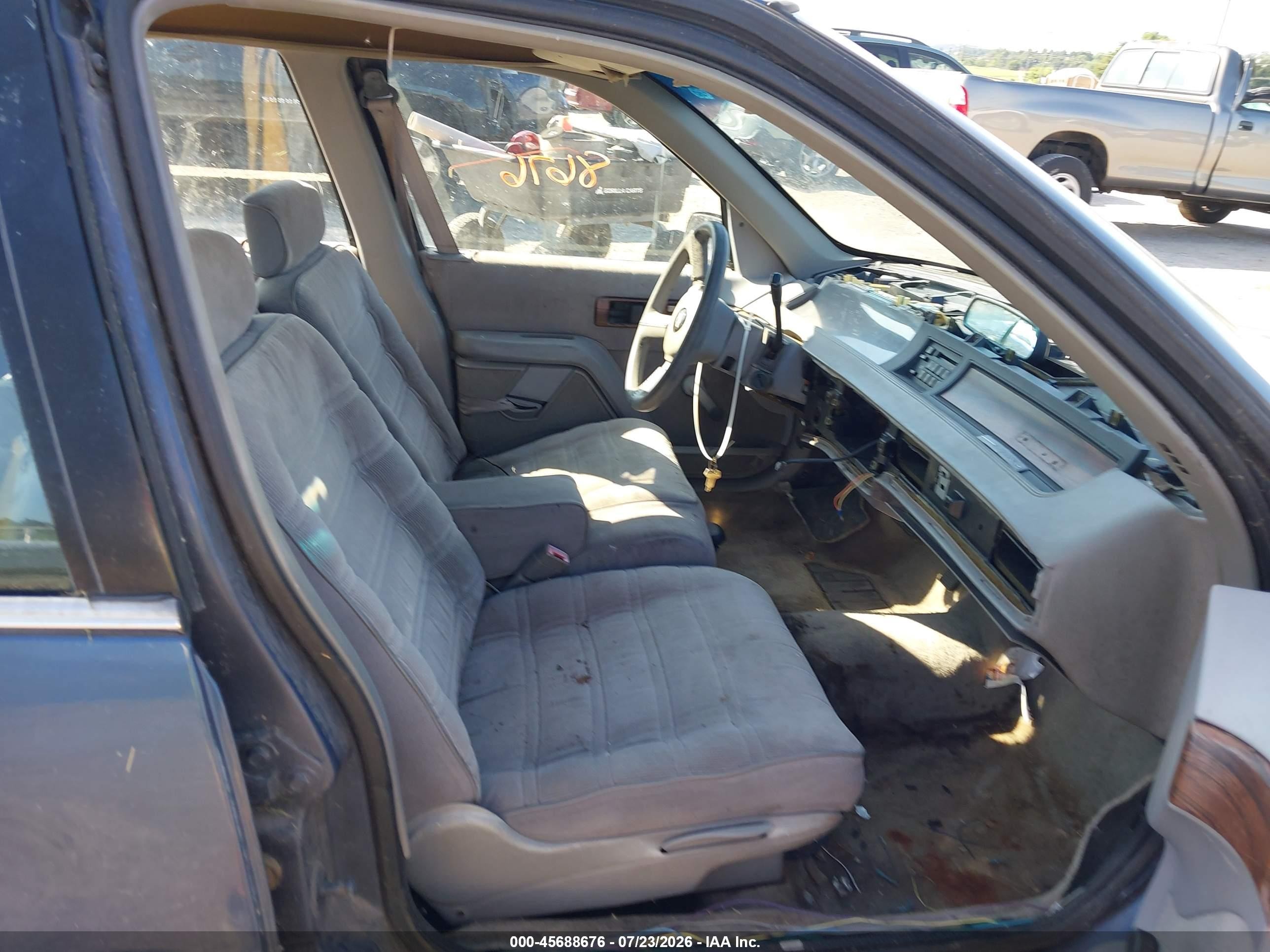 1994 Chevrolet Lumina   Blue vin: 2G1WL54T6R9150144