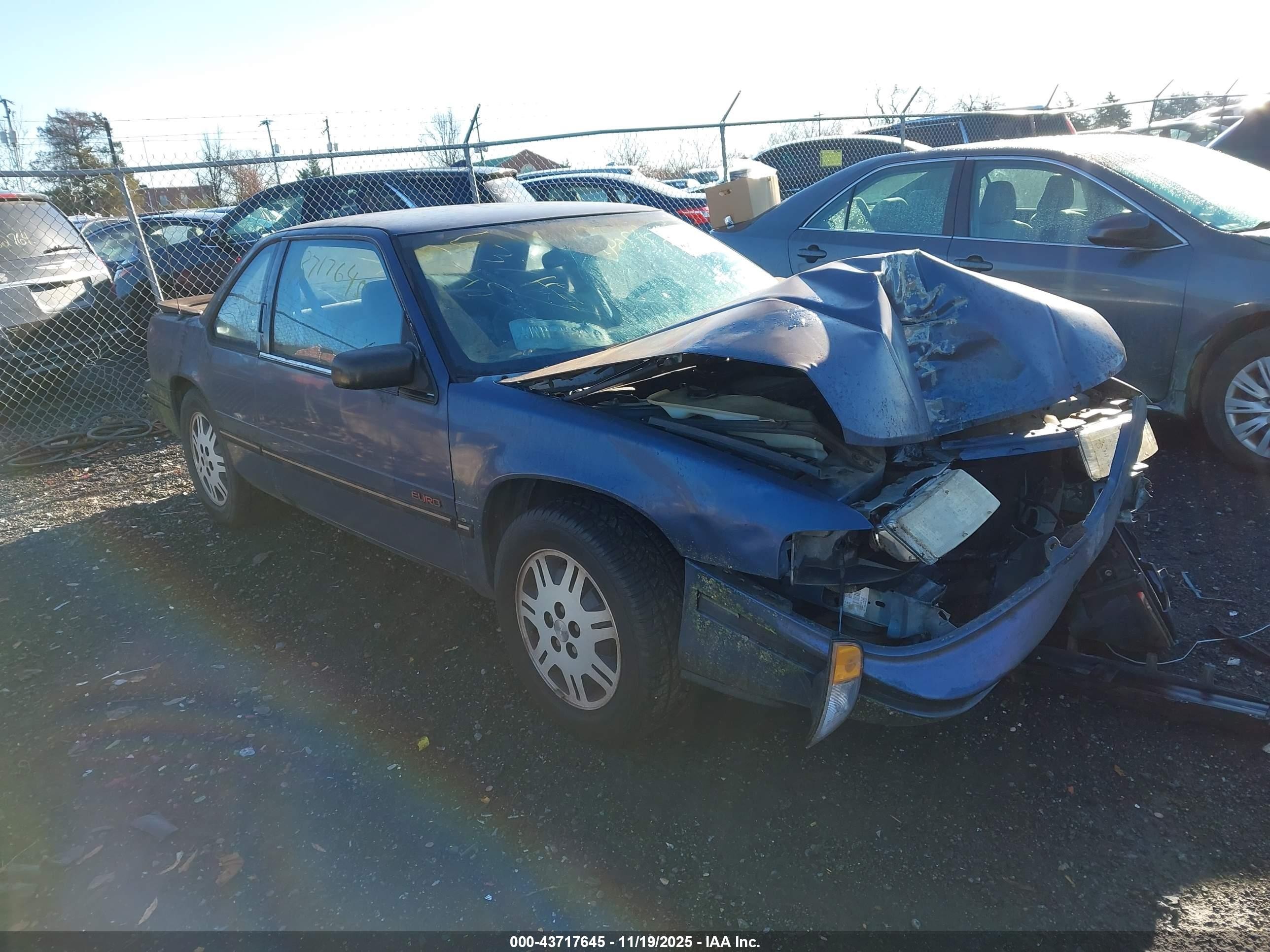 1993 Chevrolet Lumina Euro Blue vin: 2G1WN14T6P9116348