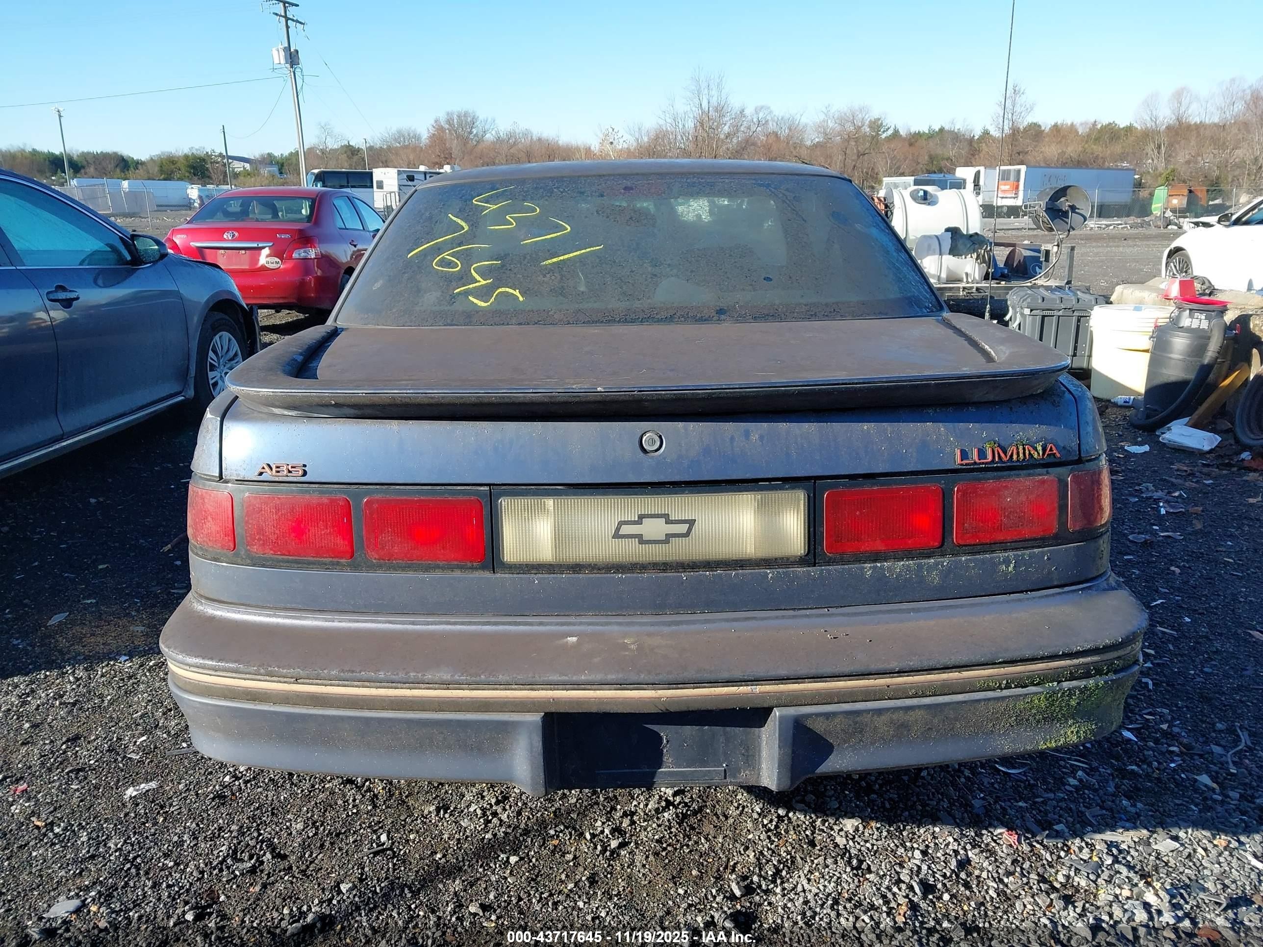 1993 Chevrolet Lumina Euro Blue vin: 2G1WN14T6P9116348