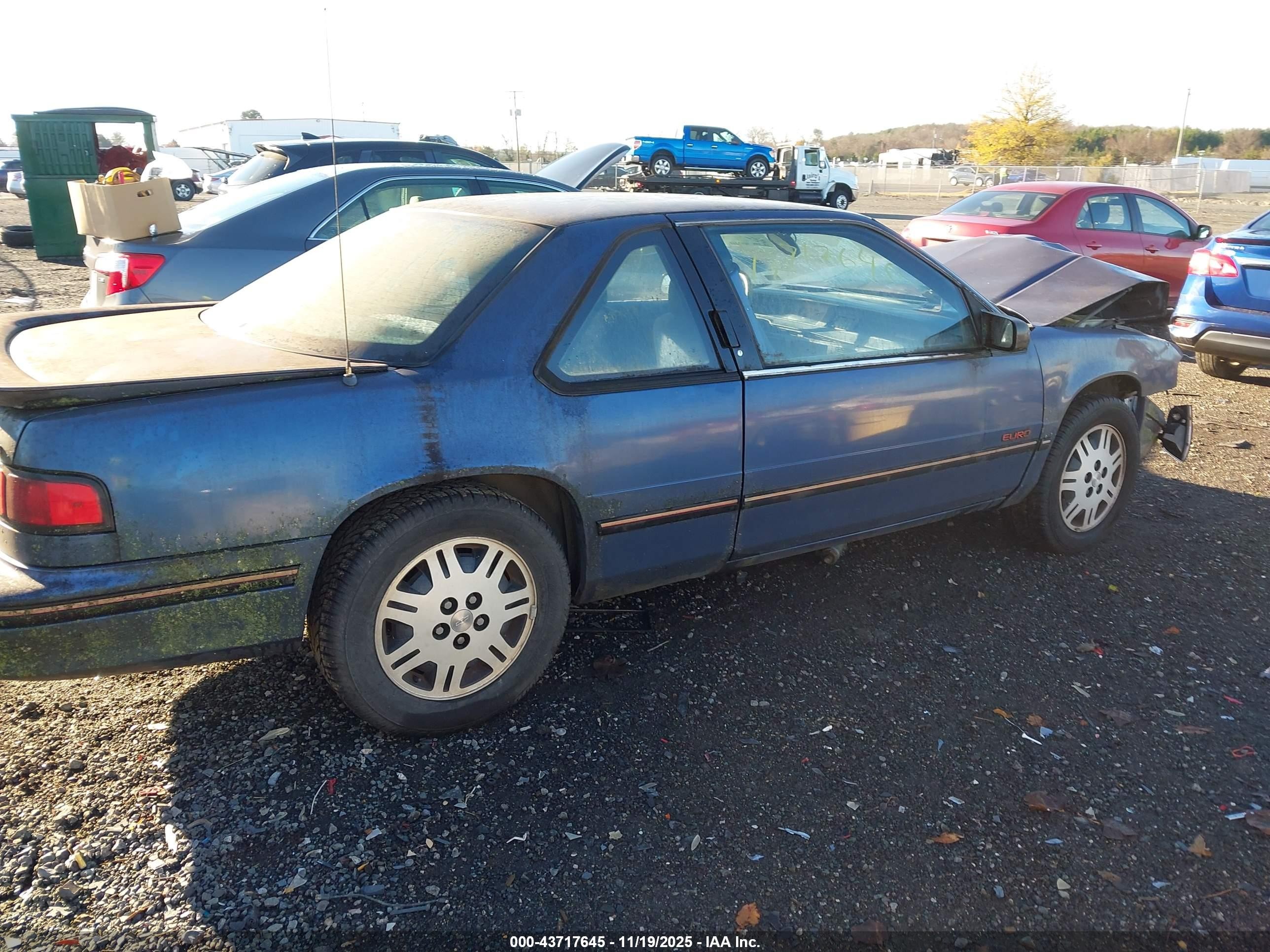 1993 Chevrolet Lumina Euro Blue vin: 2G1WN14T6P9116348