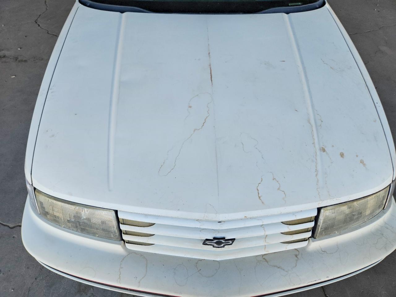 1992 Chevrolet Lumina Euro White vin: 2G1WN54T0N9220726