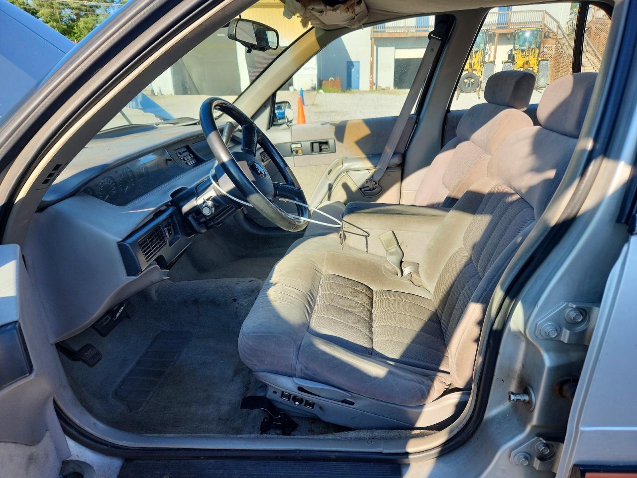 1993 Chevrolet Lumina Euro Gray vin: 2G1WN54T4P9141143