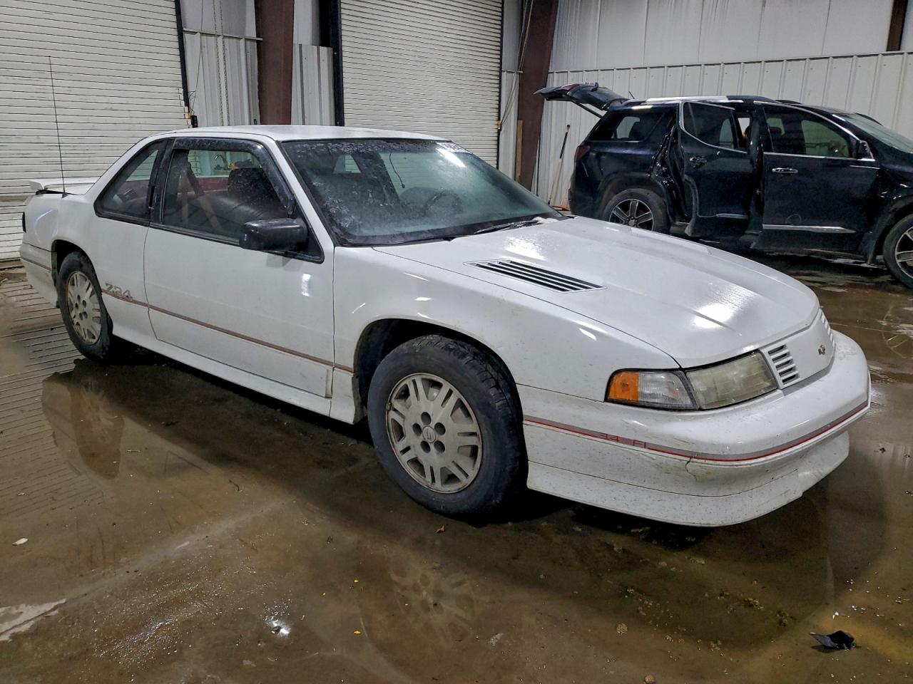 1994 Chevrolet Lumina Z34 White vin: 2G1WP14X4R9136727