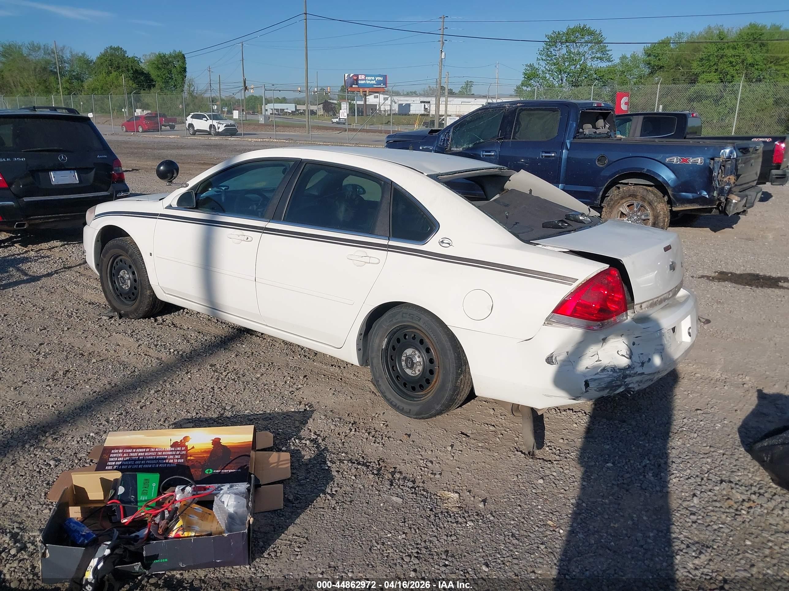 2008 Chevrolet Impala Police White vin: 2G1WS553681280651