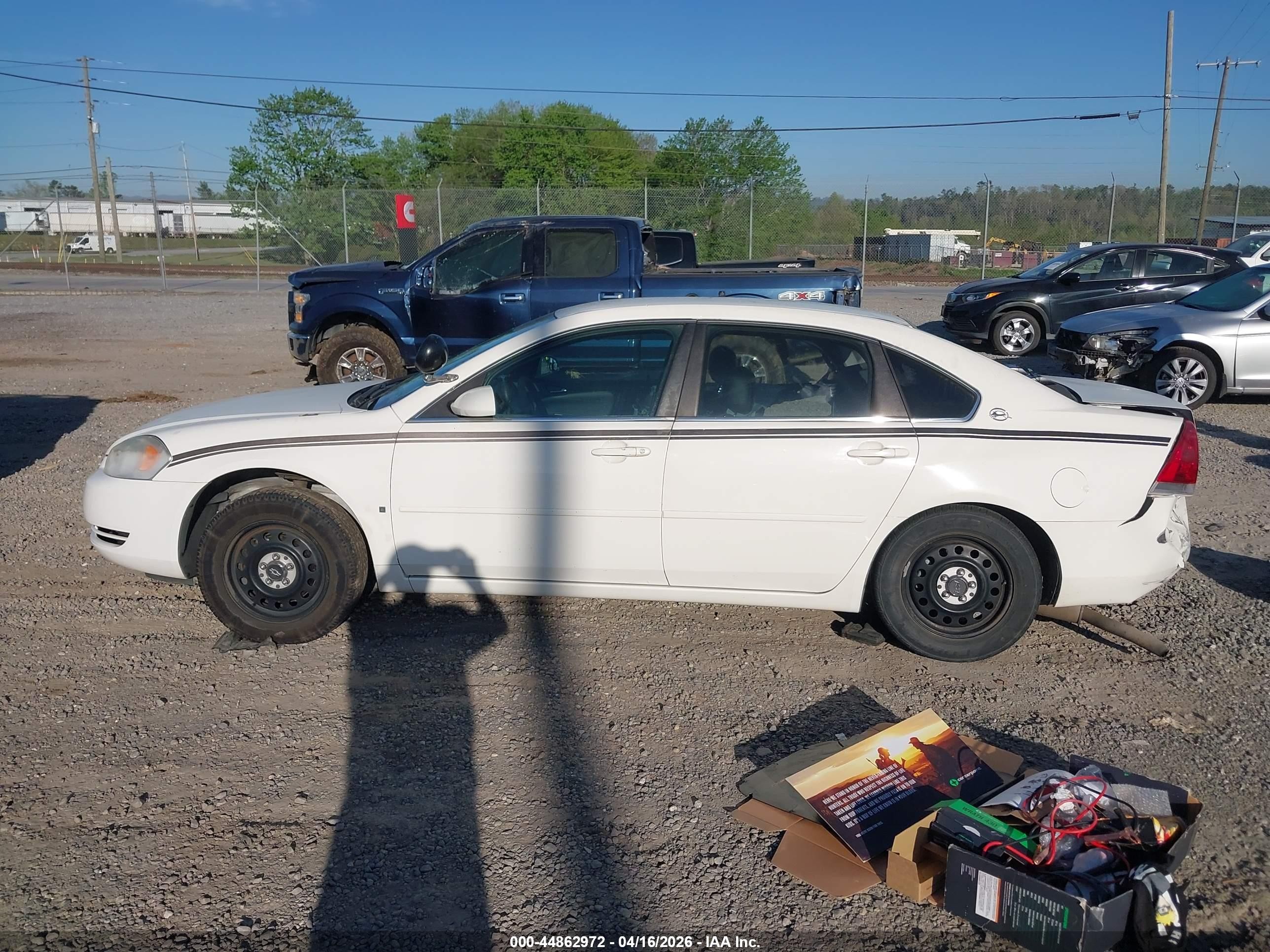 2008 Chevrolet Impala Police White vin: 2G1WS553681280651