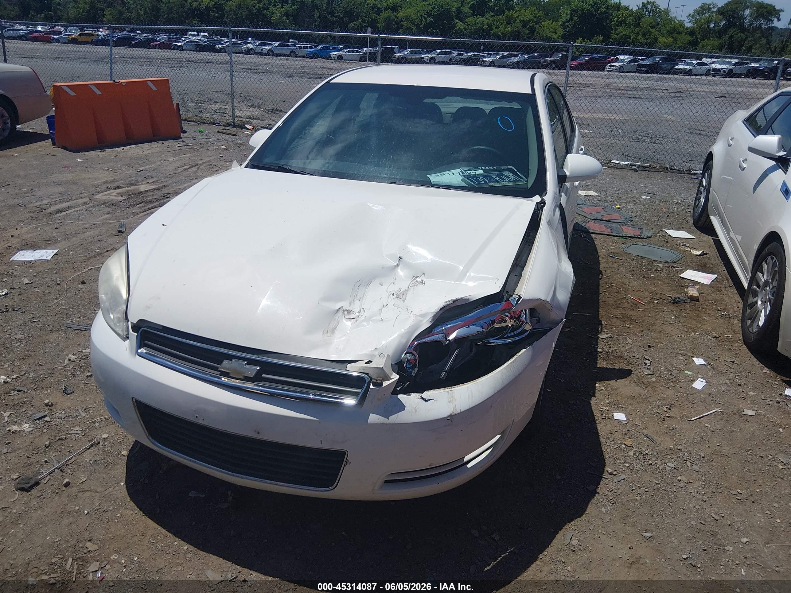 2008 Chevrolet Impala Lt Белый vin: 2G1WT55K081225861