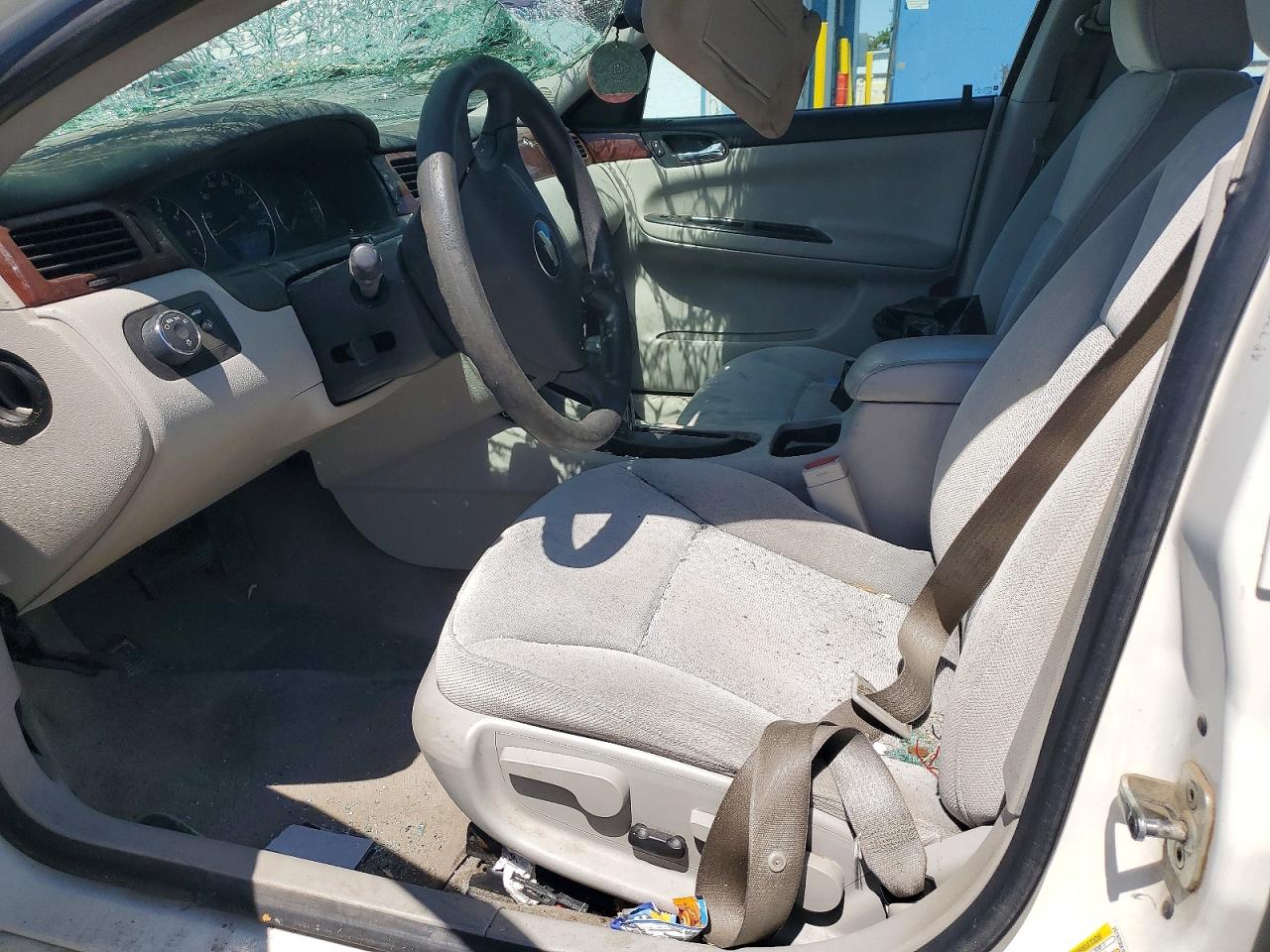 2008 Chevrolet Impala White vin: 2G1WT55K189189311