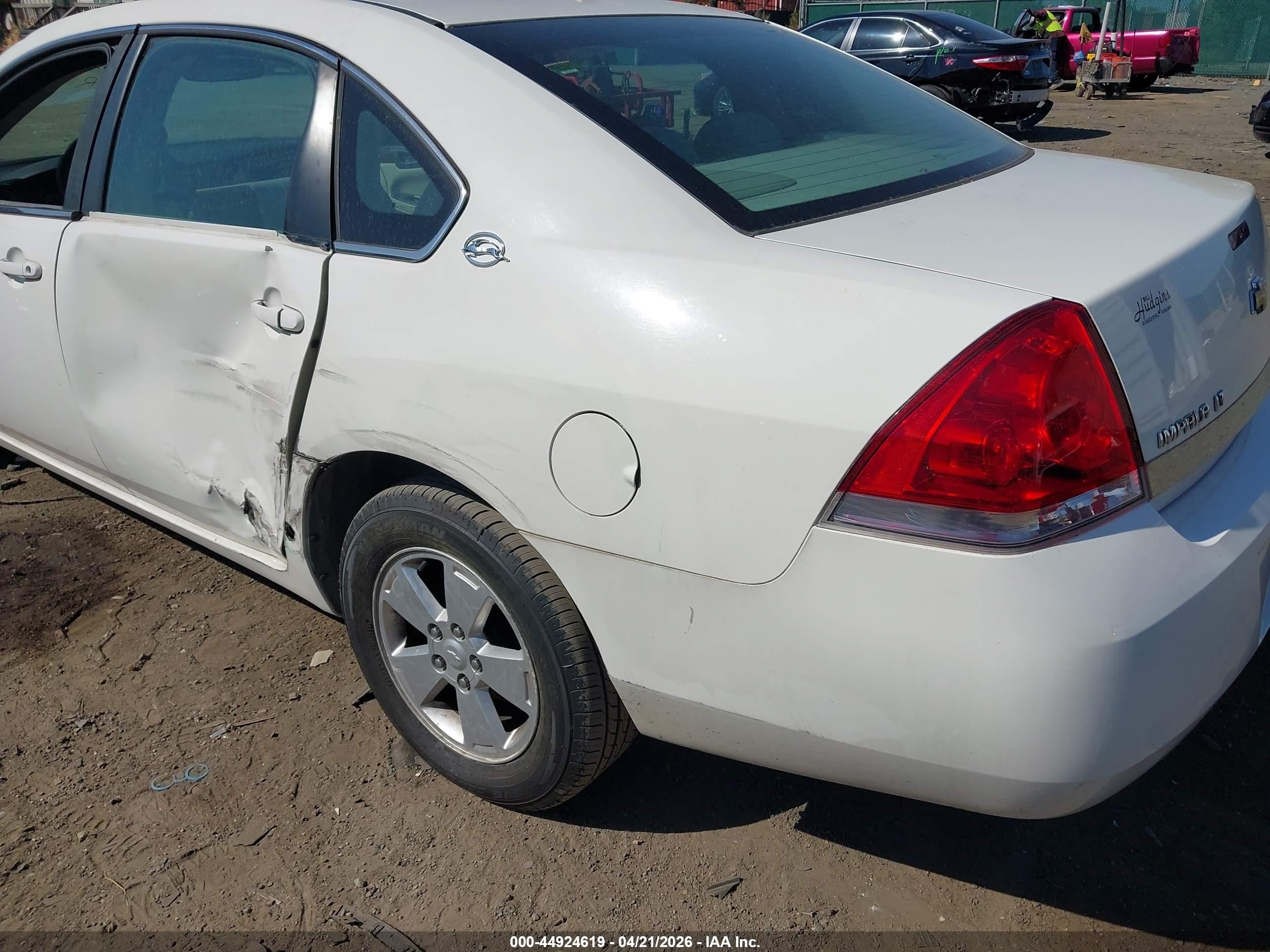 2008 Chevrolet Impala Lt White vin: 2G1WT55K289151618