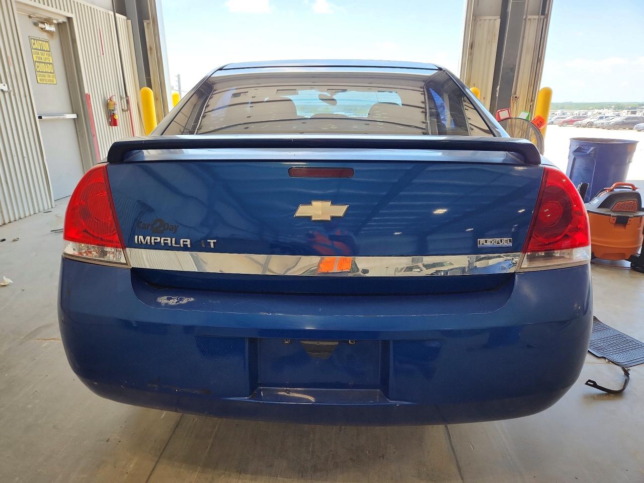 2008 Chevrolet Impala Lt Blue vin: 2G1WT55K989208350