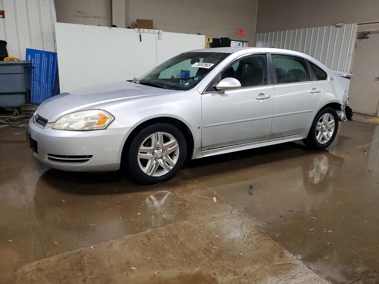 2009 Chevrolet Impala 1lt Silver vin: 2G1WT57K091318989