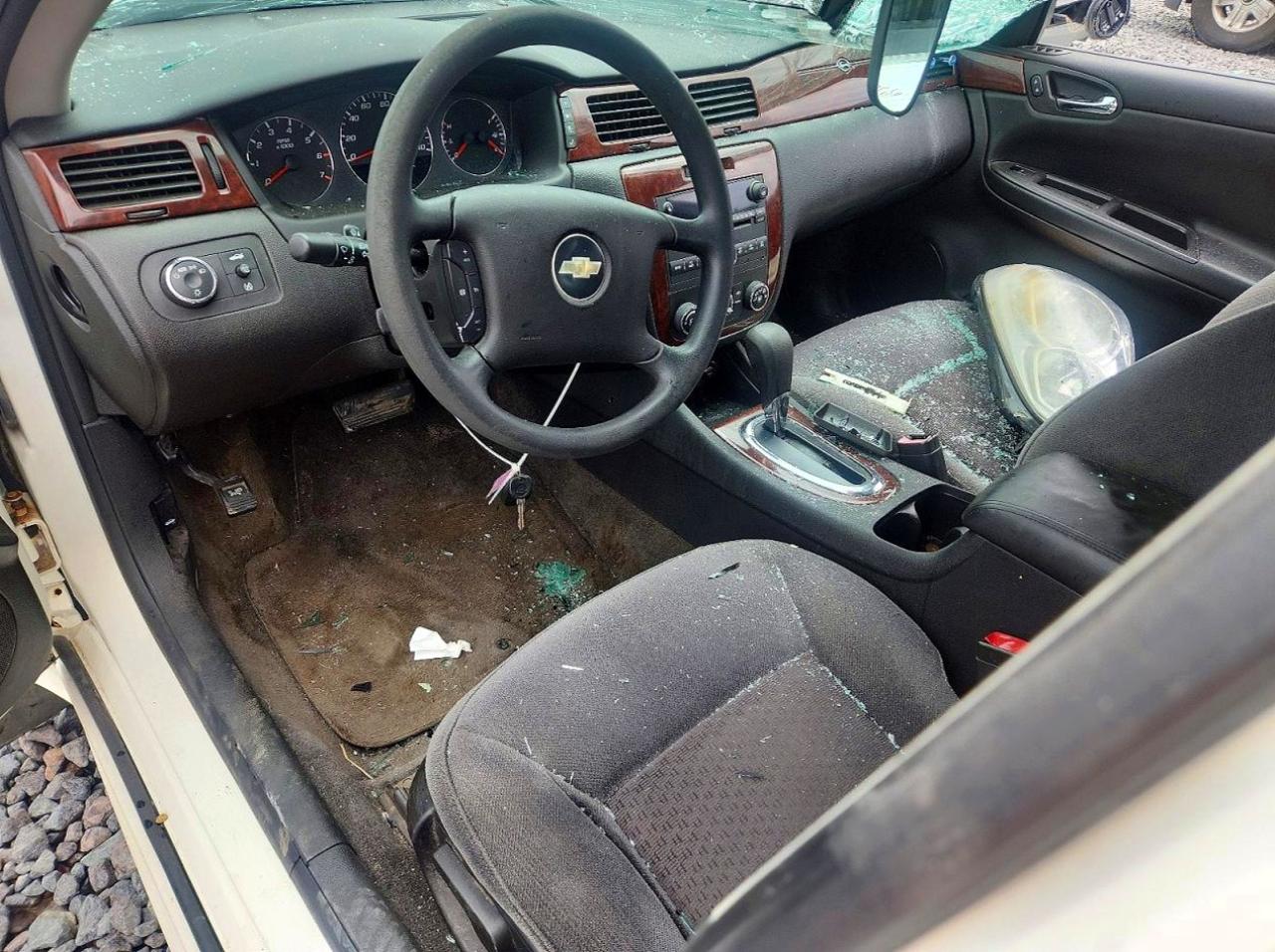 2009 Chevrolet Impala 1lt Белый vin: 2G1WT57K191119272