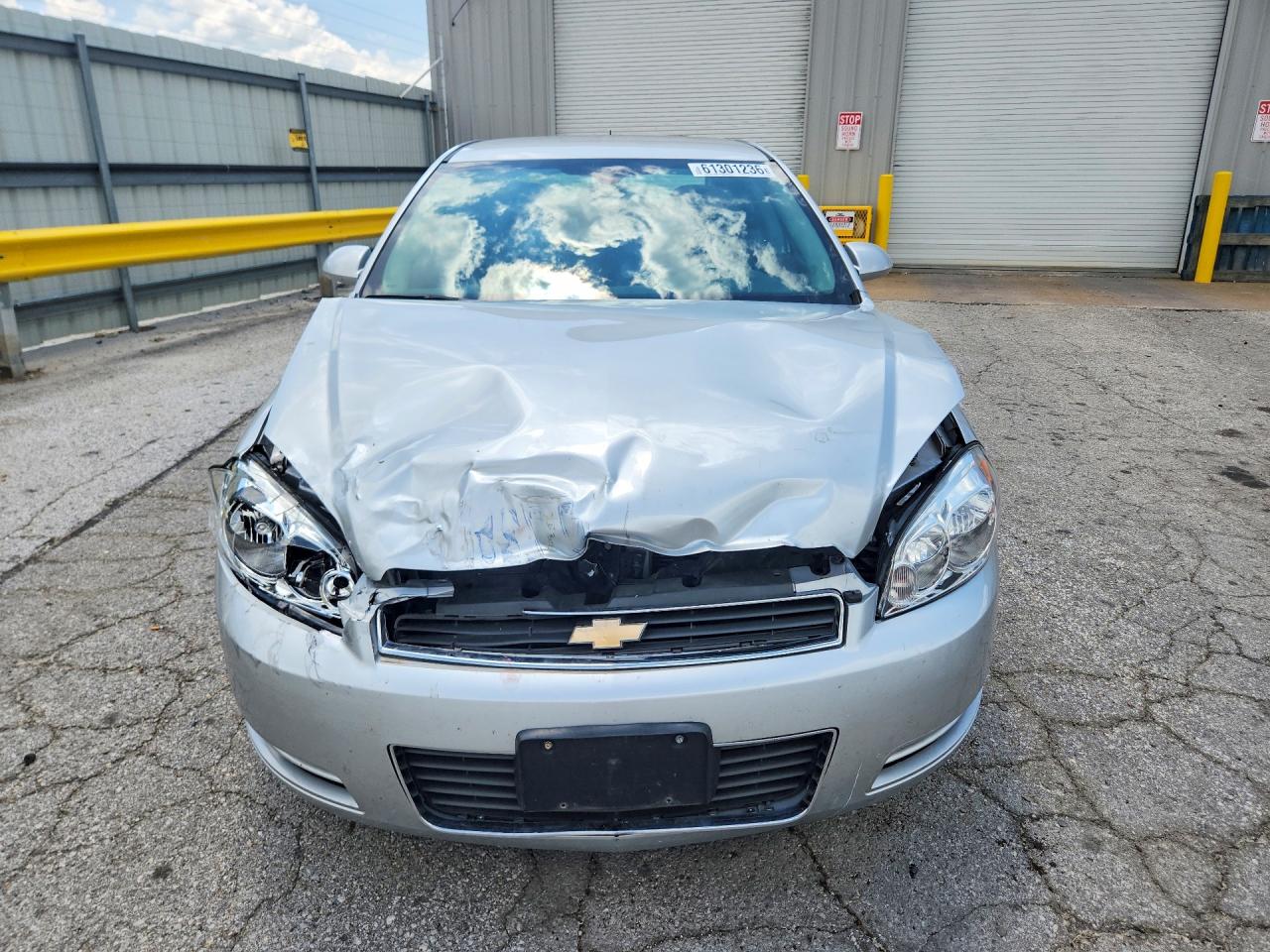 2009 Chevrolet Impala 1lt Серебряный vin: 2G1WT57K191169962