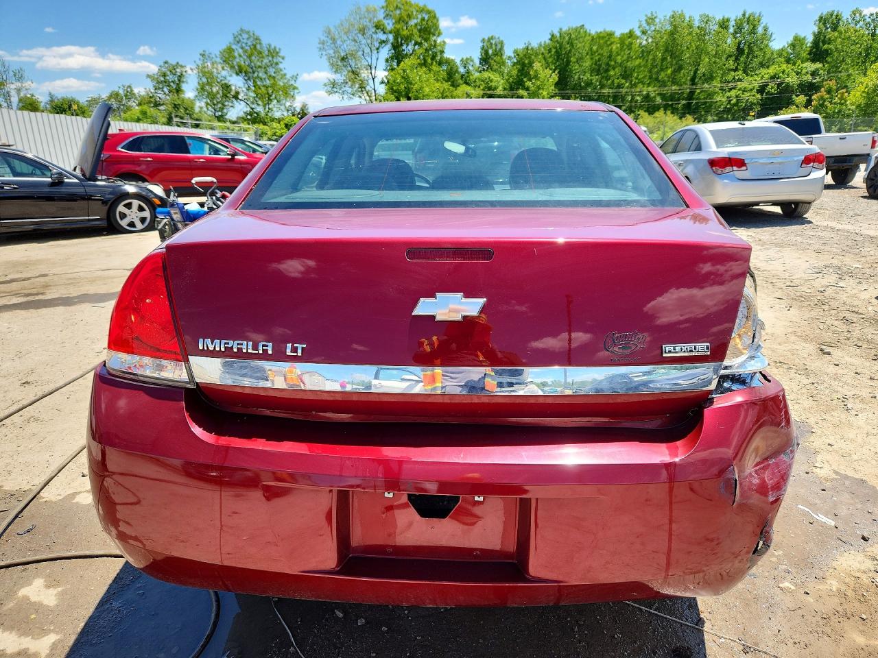 2009 Chevrolet Impala 1lt Red vin: 2G1WT57K191263162