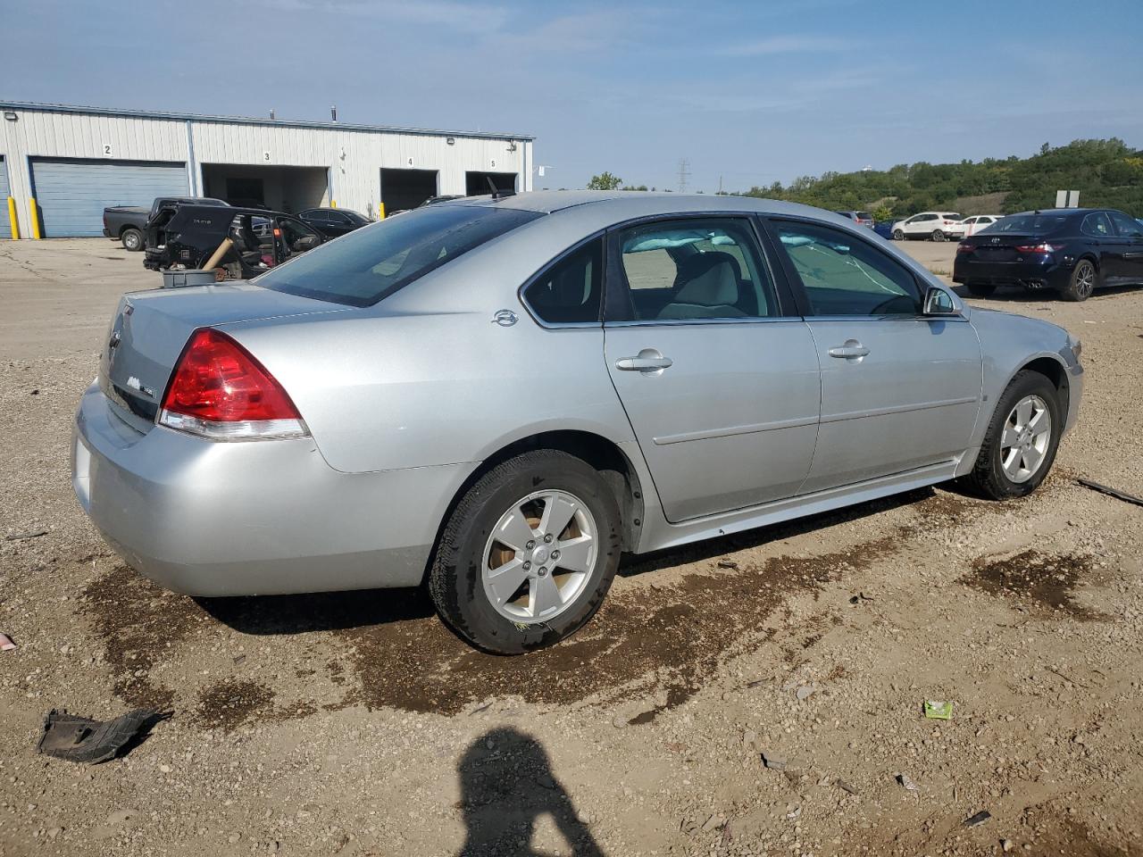2009 Chevrolet Impala 1lt Silver vin: 2G1WT57K191267132