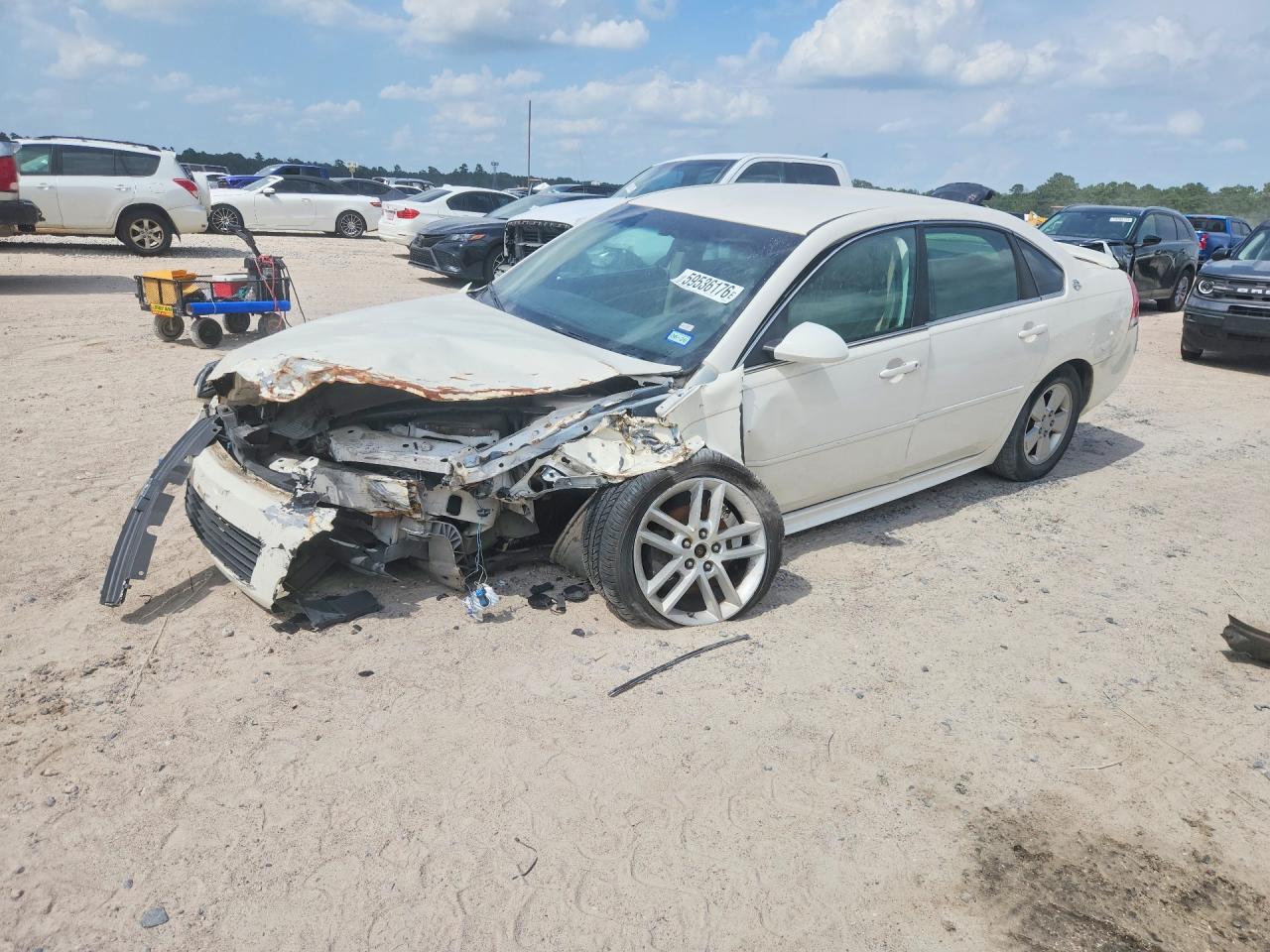 2009 Chevrolet Impala 1lt White vin: 2G1WT57K491162780