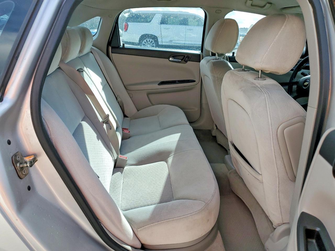 2009 Chevrolet Impala 1lt Silver vin: 2G1WT57K491290646