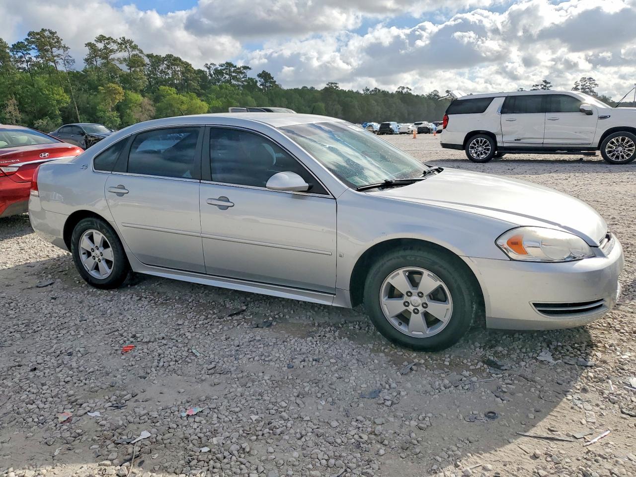 2009 Chevrolet Impala 1lt Silver vin: 2G1WT57K491290646