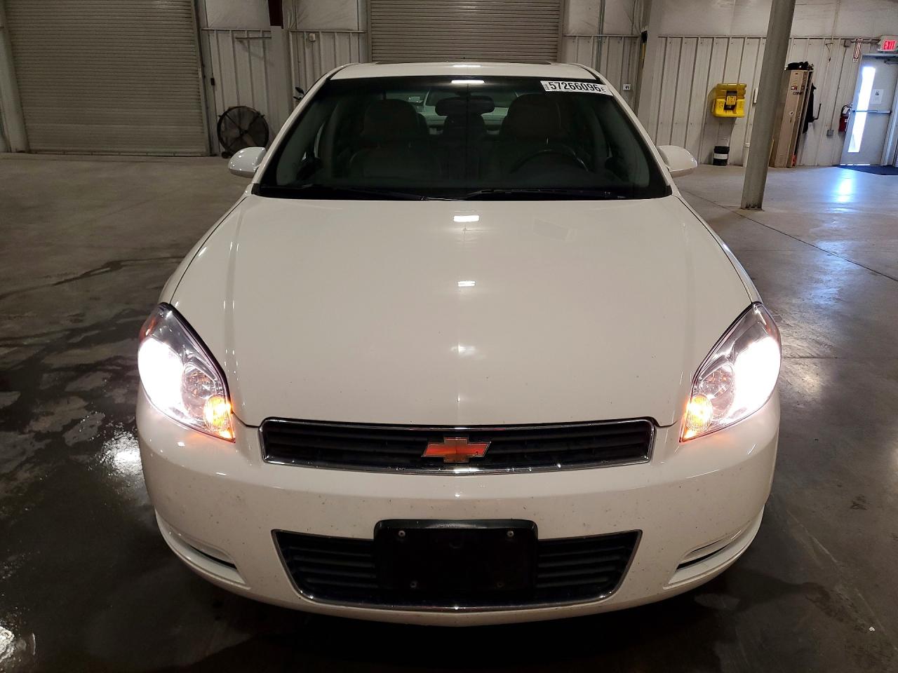2009 Chevrolet Impala 1lt White vin: 2G1WT57K591161962