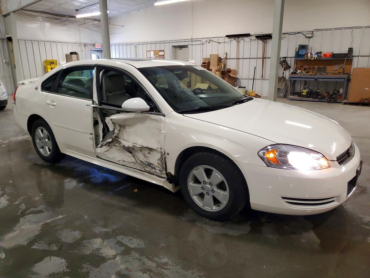 2009 Chevrolet Impala 1lt White vin: 2G1WT57K591161962