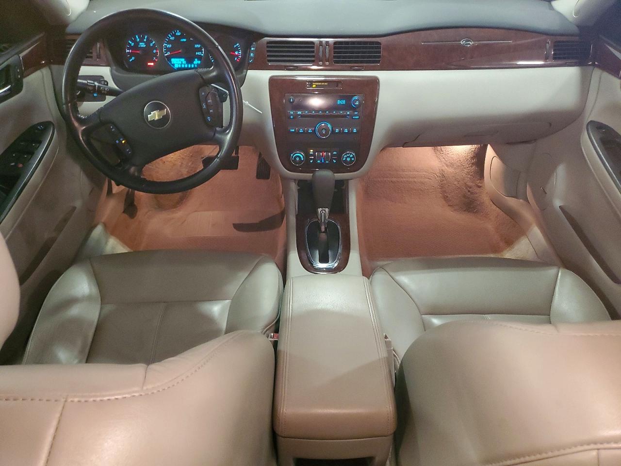 2009 Chevrolet Impala 1lt White vin: 2G1WT57K591161962