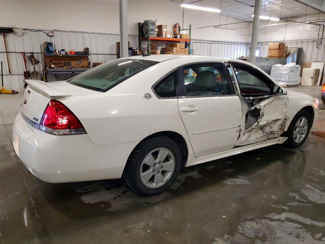 2009 Chevrolet Impala 1lt White vin: 2G1WT57K591161962