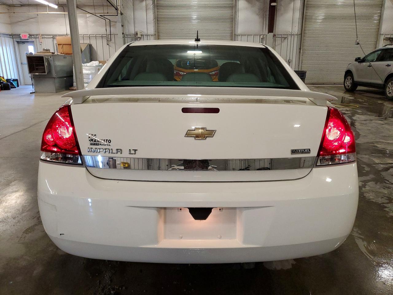 2009 Chevrolet Impala 1lt White vin: 2G1WT57K591161962