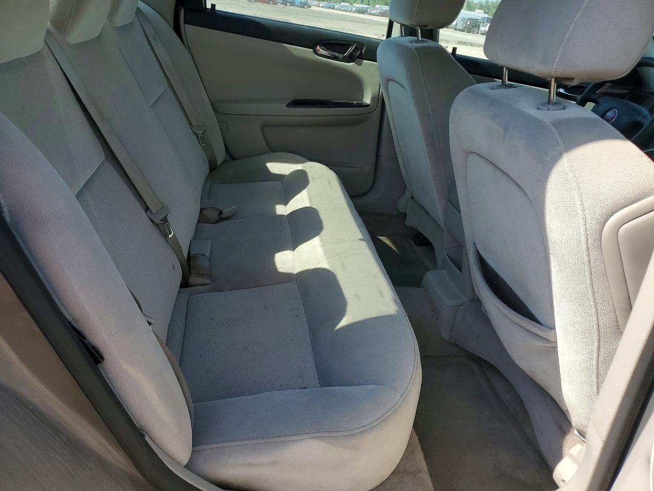 2009 Chevrolet Impala 1lt Silver vin: 2G1WT57K591205295