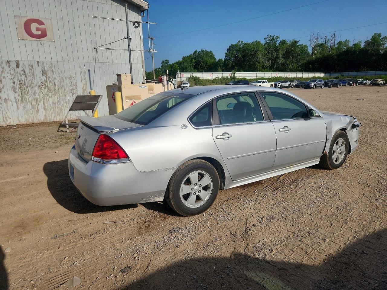 2009 Chevrolet Impala 1lt Silver vin: 2G1WT57K691232571