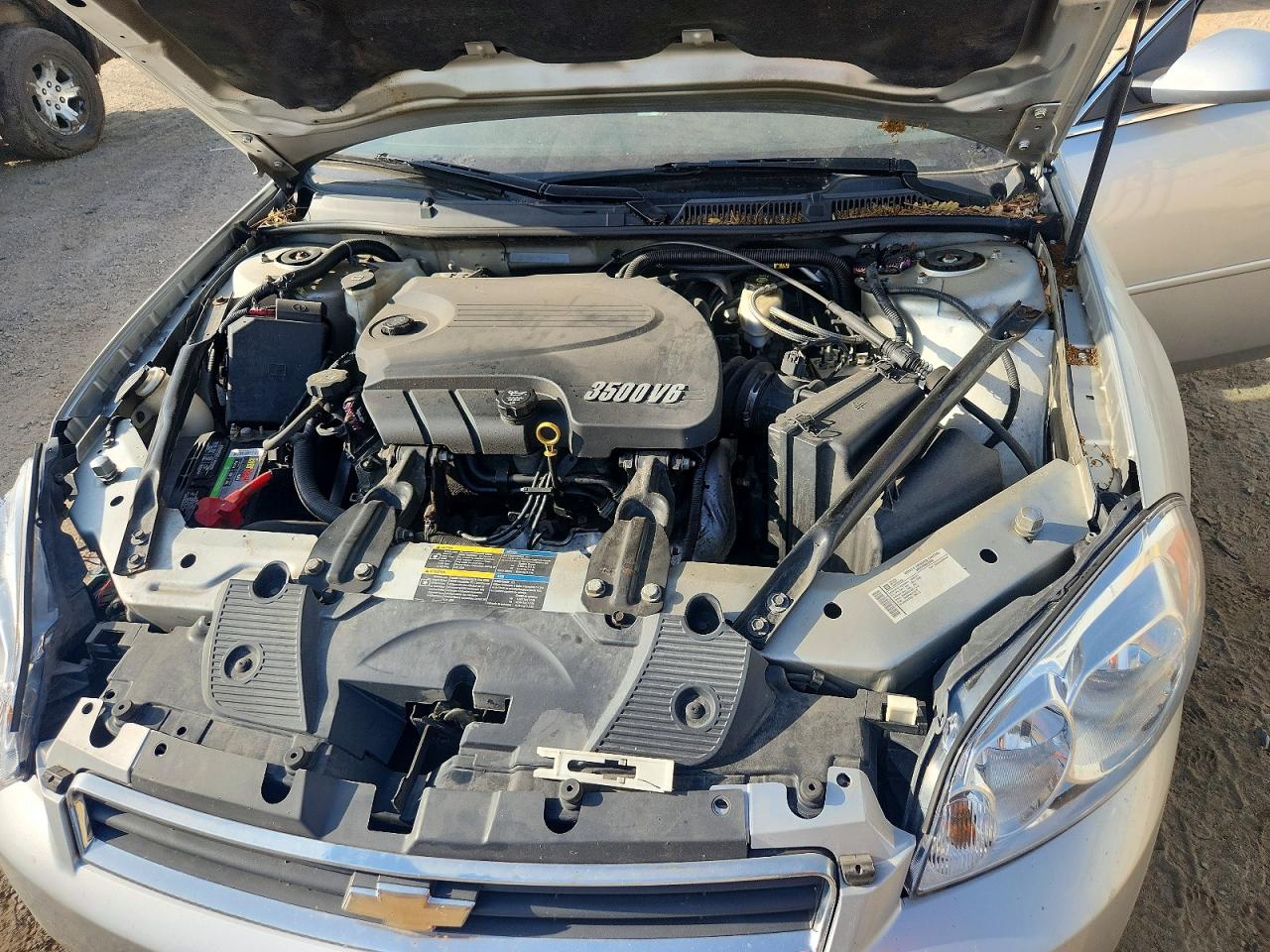 2009 Chevrolet Impala 1lt Silver vin: 2G1WT57K691232571