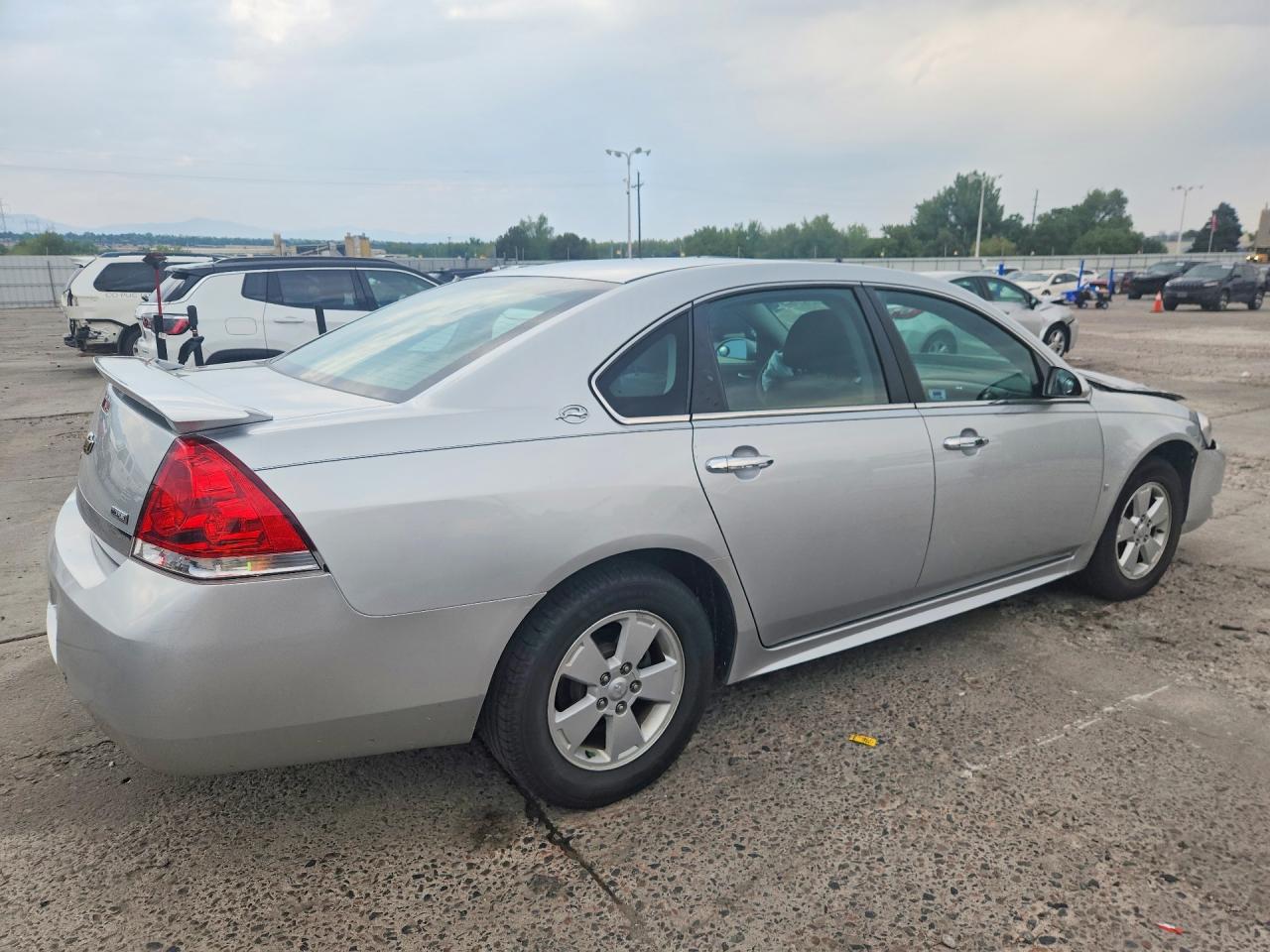 2009 Chevrolet Impala 1lt Silver vin: 2G1WT57K891144833