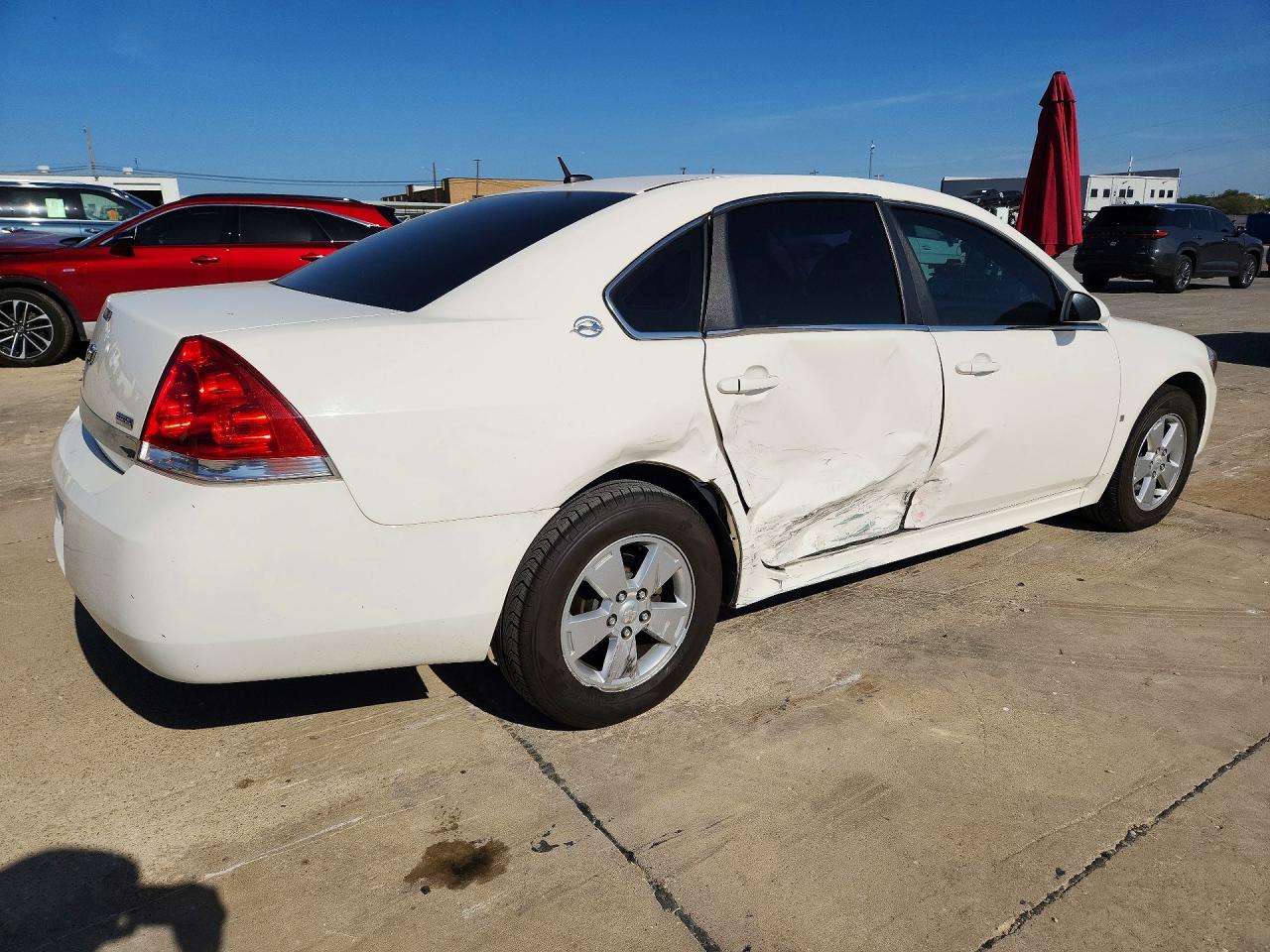 2009 Chevrolet Impala 1lt White vin: 2G1WT57K891232071