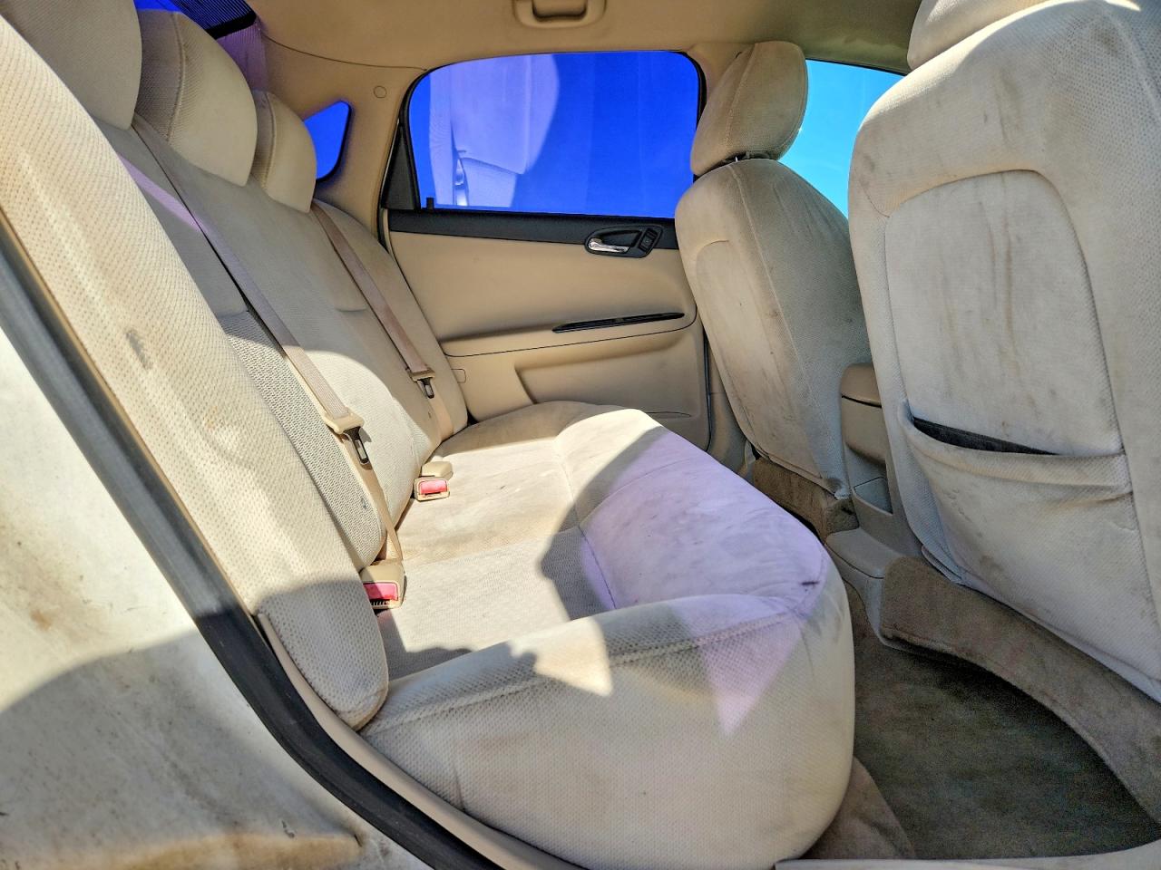2009 Chevrolet Impala 1lt White vin: 2G1WT57K891232071