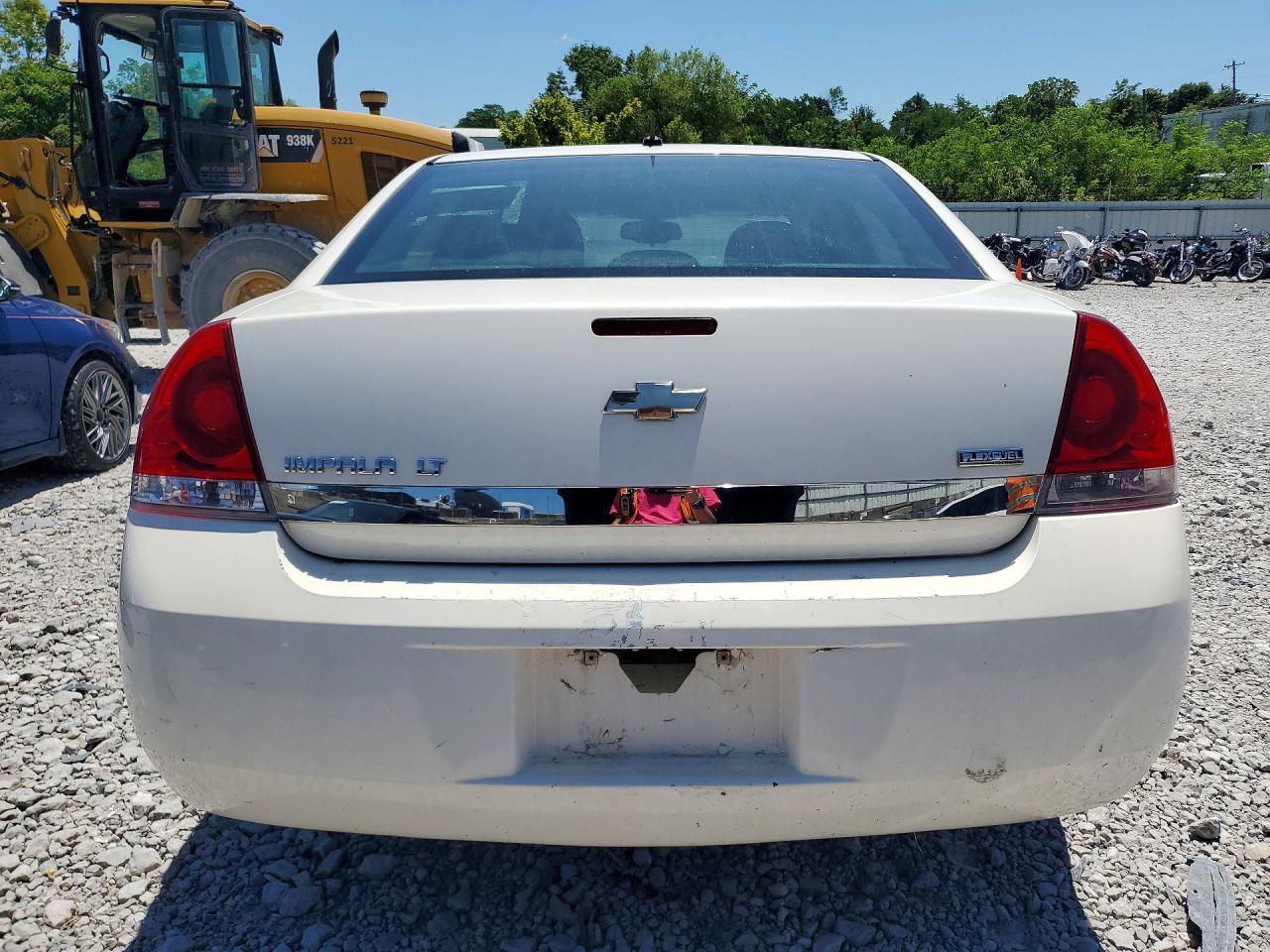 2009 Chevrolet Impala 1lt White vin: 2G1WT57K991248201