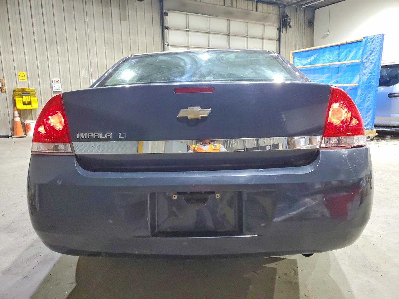 2009 Chevrolet Impala 1lt Blue vin: 2G1WT57N391316258