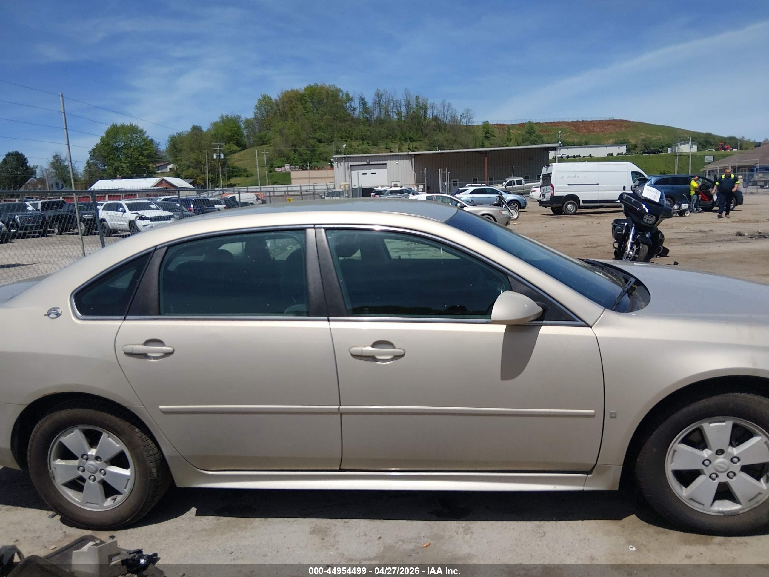 2009 Chevrolet Impala Lt Золотой vin: 2G1WT57N891103970