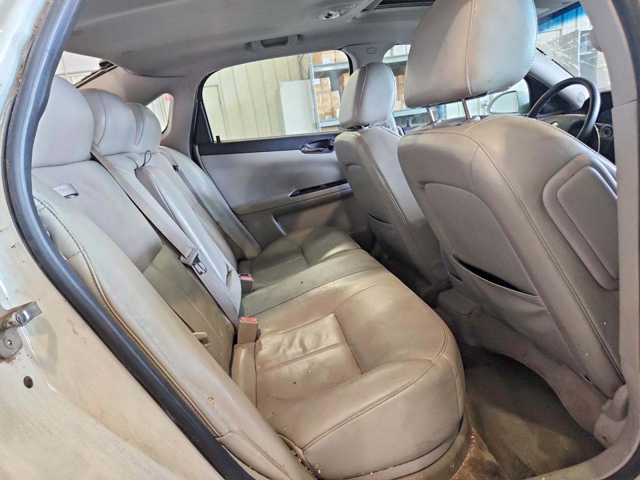 2009 Chevrolet Impala 1lt White vin: 2G1WT57N891313307