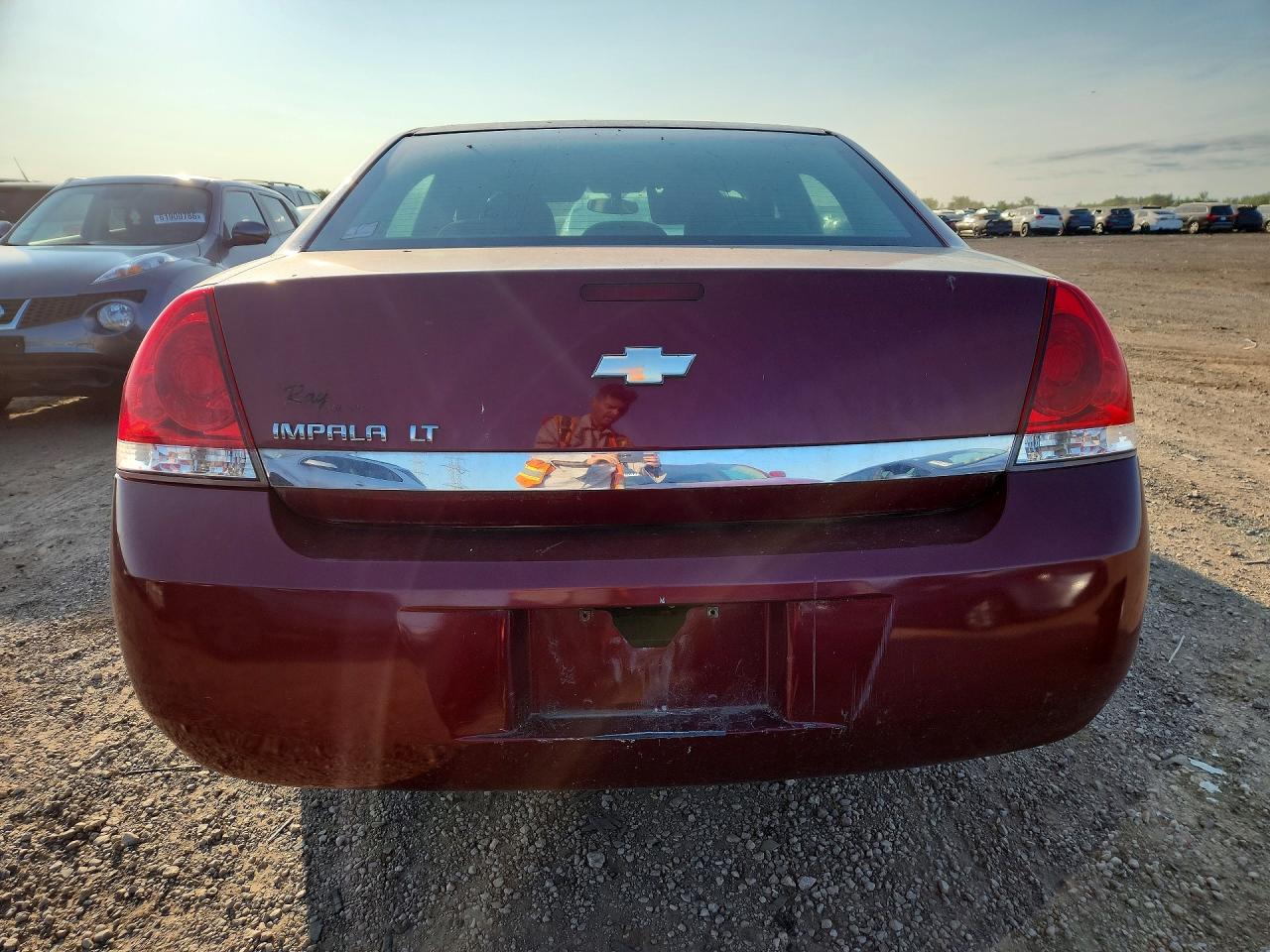 2009 Chevrolet Impala 1lt Maroon vin: 2G1WT57N891314747