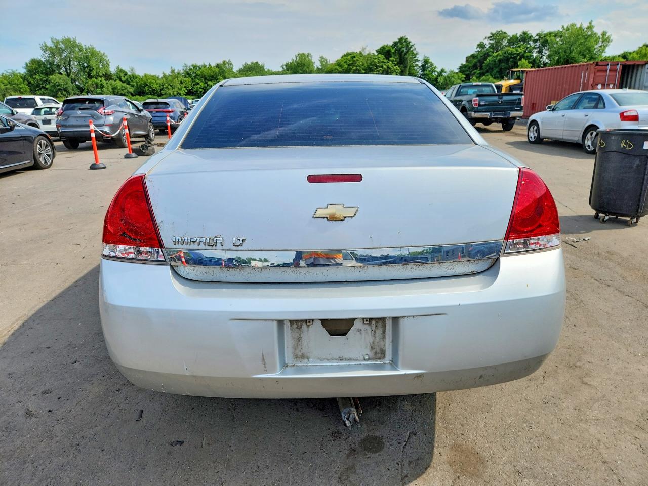 2009 Chevrolet Impala 1lt Silver vin: 2G1WT57N991244918